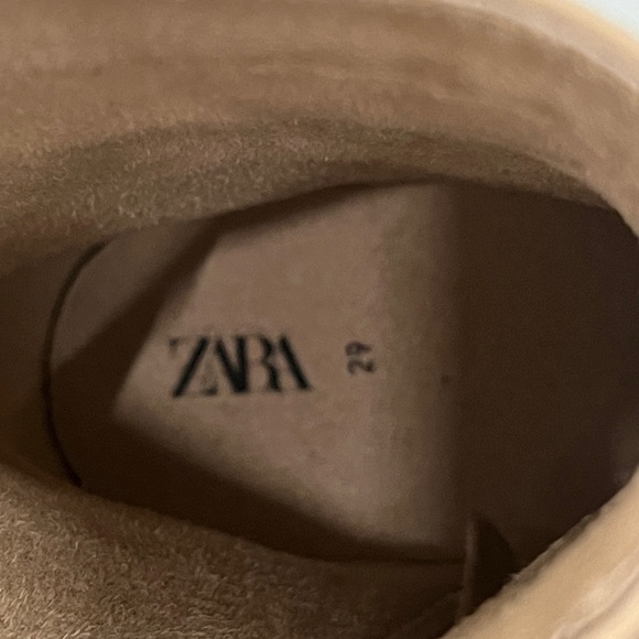 Zara Kids / toddler boots. Chunky external sole, side zipper. Beige / cream. 12 - Picture 12 of 12